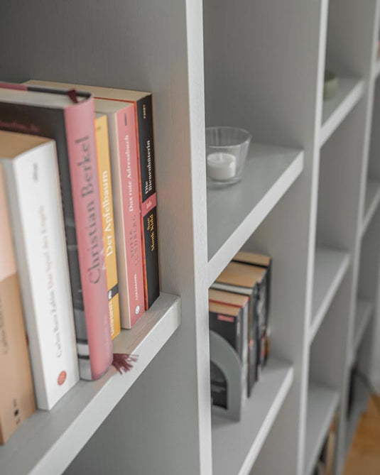 Bücherregal grau lackierte Kernesche