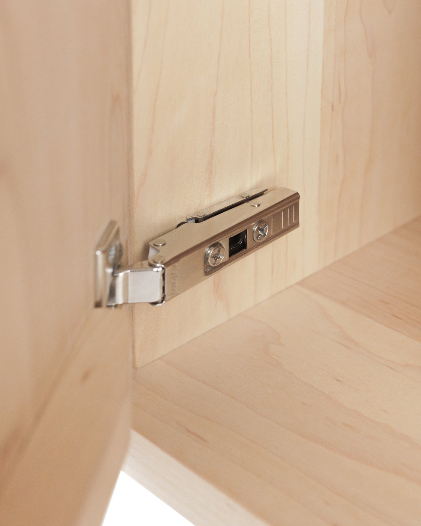Ahorn Couchtisch – Moderner Luxus