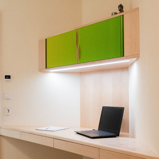 Arbeitszimmer: Schreibtisch & Ordnerschrank in Ahorn